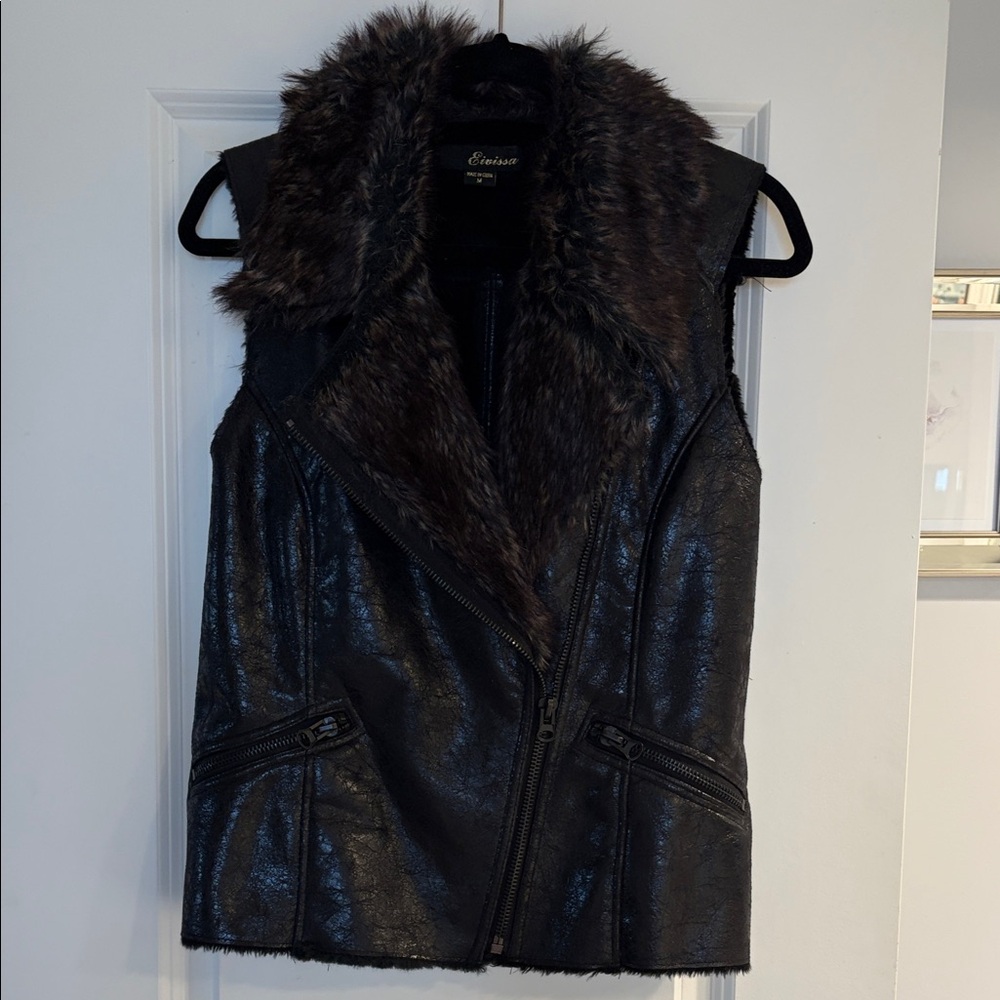 Elegant Black Faux Fur Vest